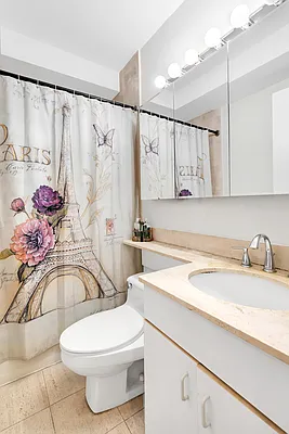 Rented by Douglas Elliman | media 17