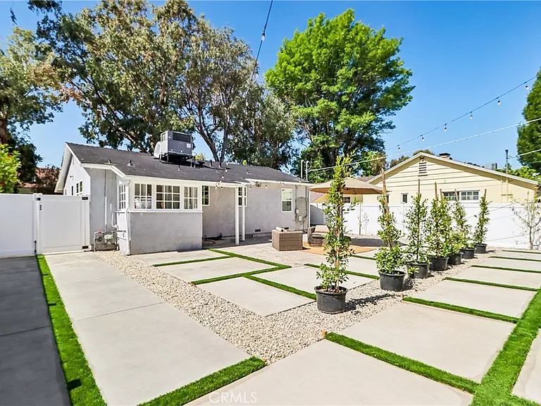 21235 Lopez St — Photo 3