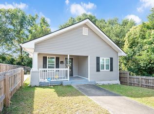 1006 Holloway St, Durham, NC 27701