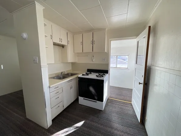 1802 Rumsey Ave APT 7, Cody, WY 82414