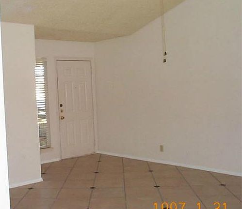 2nd image of 2624 Gwendolyn Ln APT B
