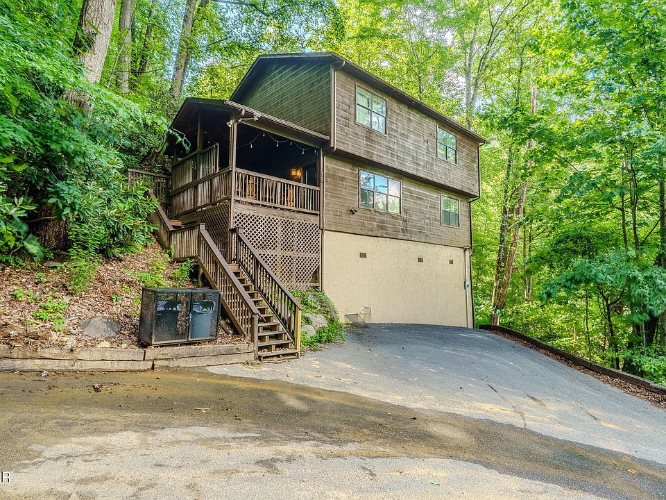 1st image of 937 Ski Mountain Rd