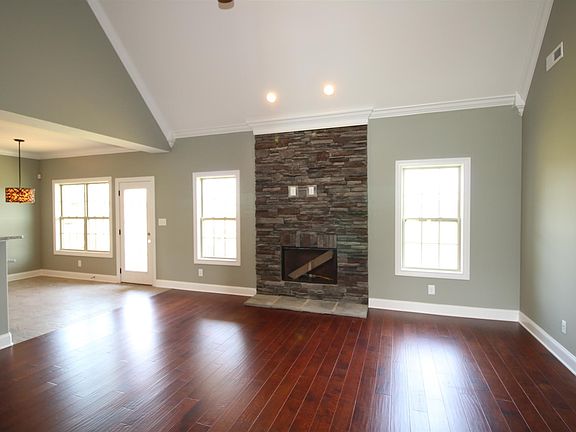 4th image of 60 Reserve At Hickory Wild Lot 60
