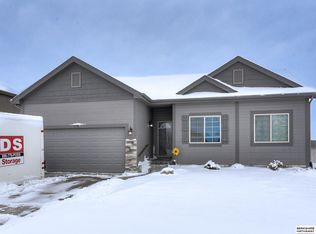 13710 S 42nd Ave, Bellevue, NE 68123