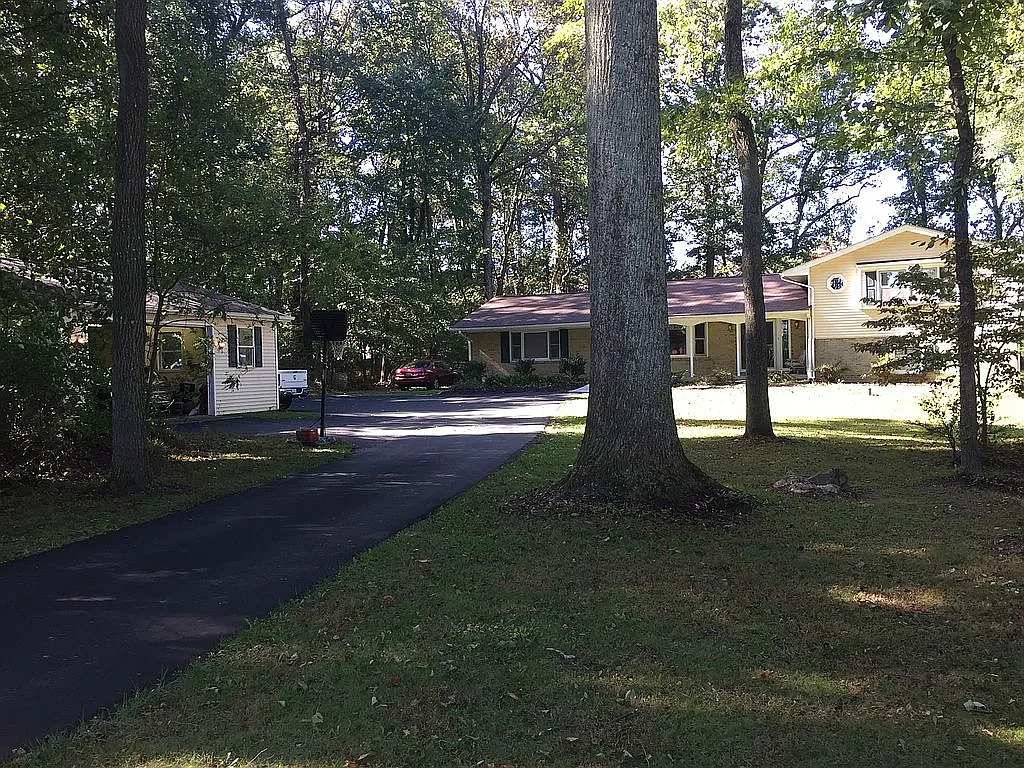 16937 Purcellville Rd photo 1