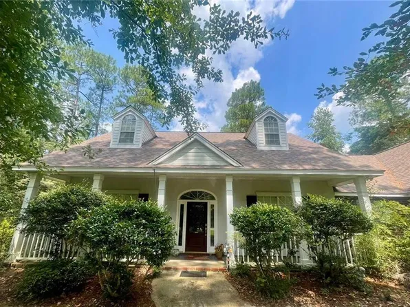 30539 Woodland Dr, Lacombe, LA 70445