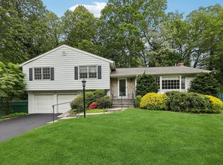 56 Rolling Way, New Rochelle, NY 10804