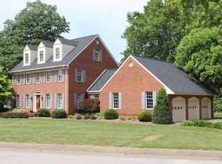 5577 N Cypress St, Newburgh, IN 47630