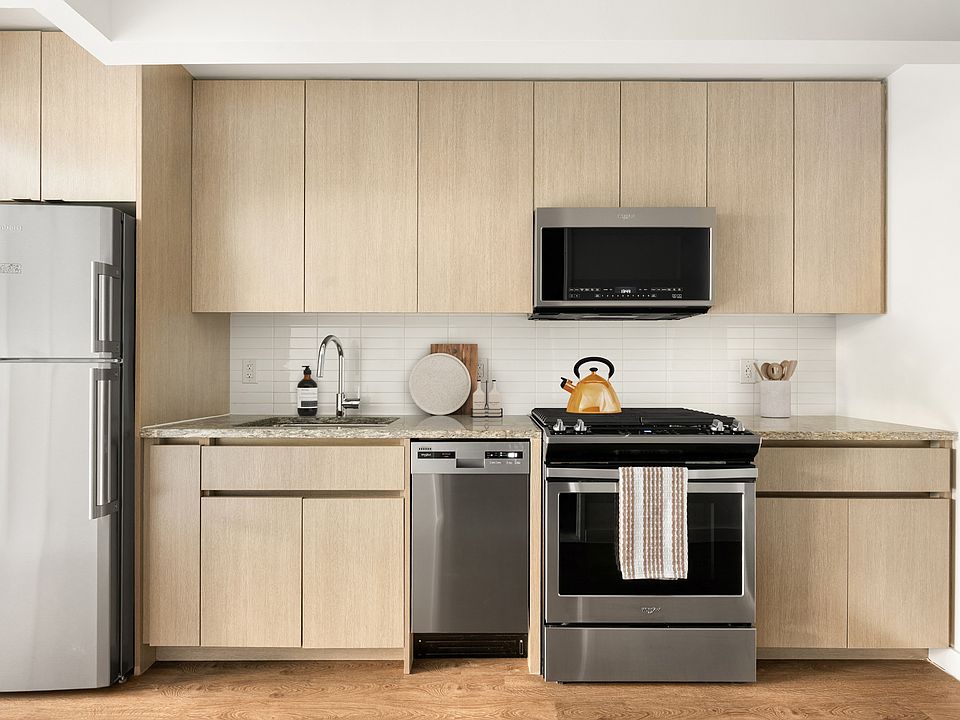 1st image of 22-44 Jackson Ave #4206