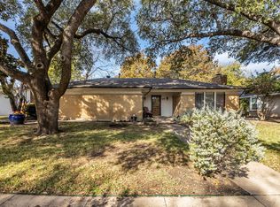609 Kingsbridge Dr, Garland, TX 75040