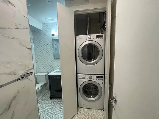 Rented by Compass | media 10