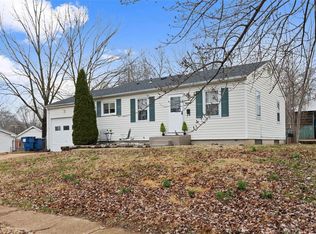 1155 Cedar Pl, Florissant, MO
