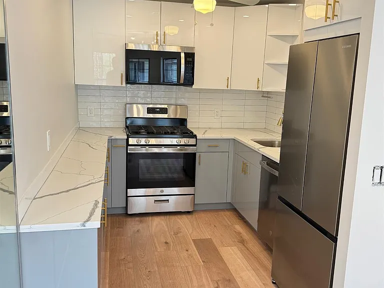1511 Pebble Pl — Photo 3