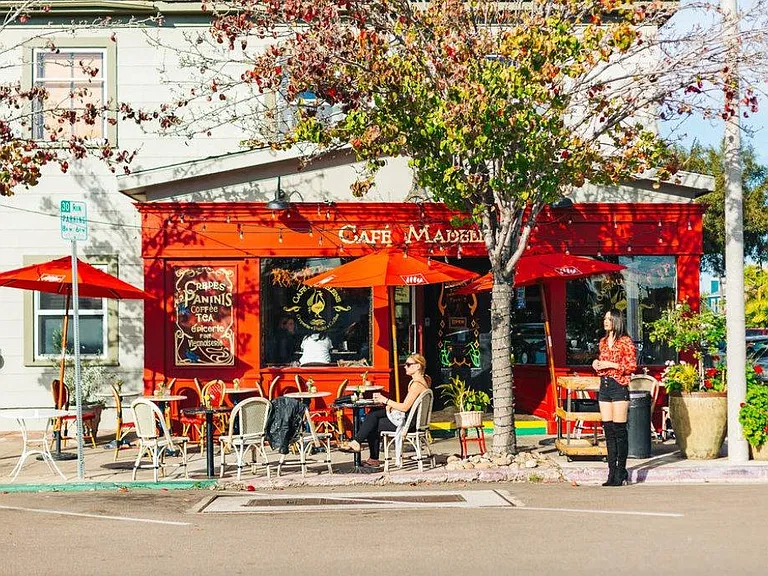 Cafe Madeleine