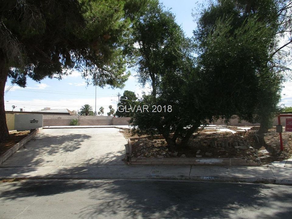1st image of 3688 Madrid St