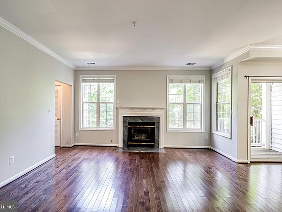 5th image of 4689 Lawton Way APT 102