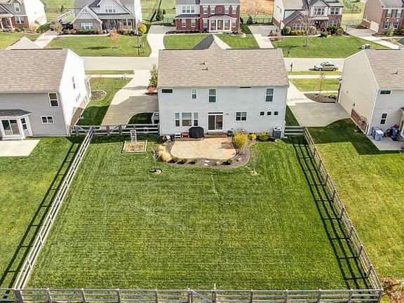 4th image of 7161 Birkdale Dr