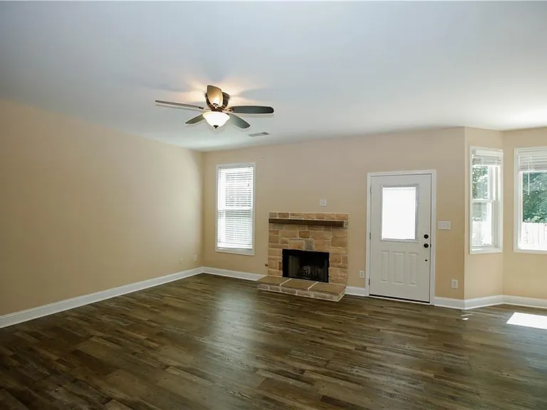 1005 Landover Xing — Photo 2
