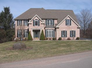 8 Forest Dr, Tunkhannock, PA 18657