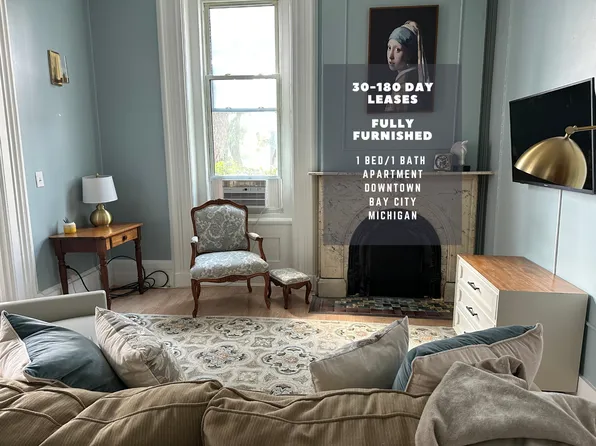 1011 S Water St APT A1, Bay City, MI 48708