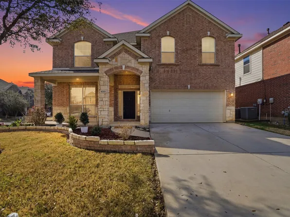 4301 Mountain Crest Dr, Fort Worth, TX 76123