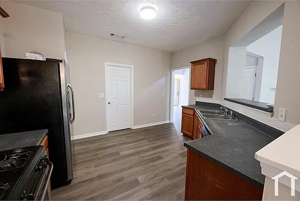 4515 Windale Dr — Photo 8