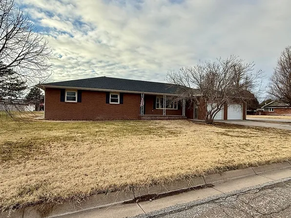 603 S Nebraska Ave, Bucklin, KS 67834