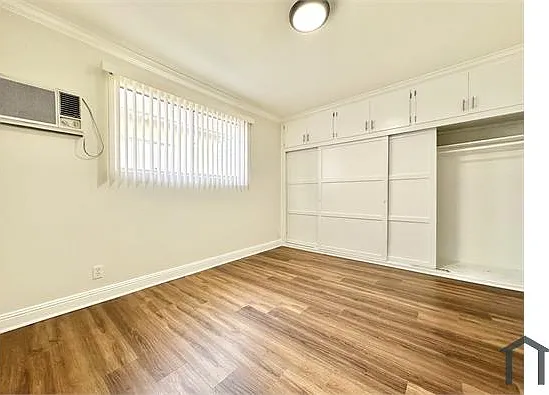 14639 Calvert St #9 — Photo 2
