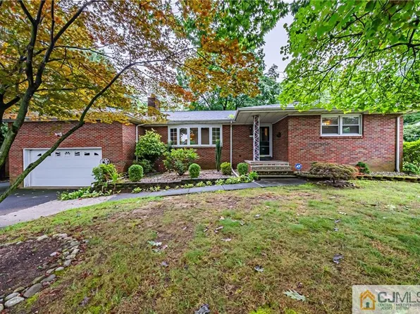 20 Starkin Rd, Milltown, NJ 08850