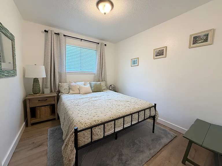 1009 Meadow Park Dr — Photo 6