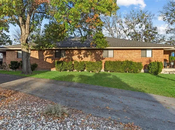 705 Woodcrest Cir, New Braunfels, TX 78130