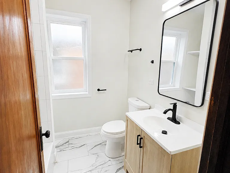 6805 S Artesian Ave #1 — Photo 13