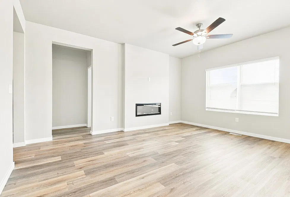 4 bed, 2.5 bath, 2171 sqft, $2,770 — Photo 4
