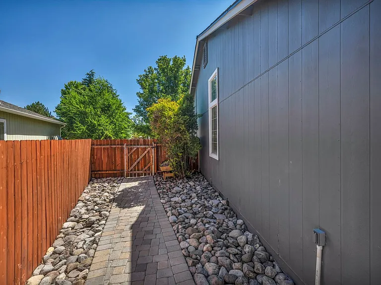 5045 Pradera St — Photo 74