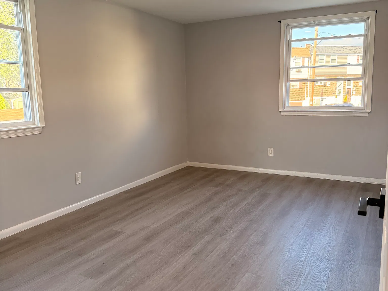3 bed, 1720 sqft, $2,100 — Photo 2