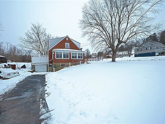 3rd image of 3230 Clay Pike St