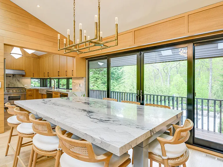 18 Knoll Rd — Photo 9