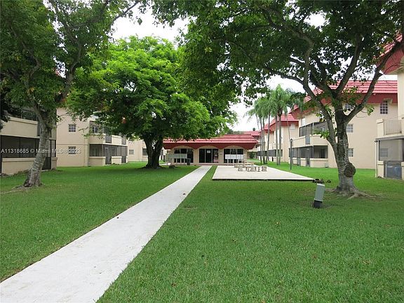 5th image of 10901 N Kendall Dr APT 109