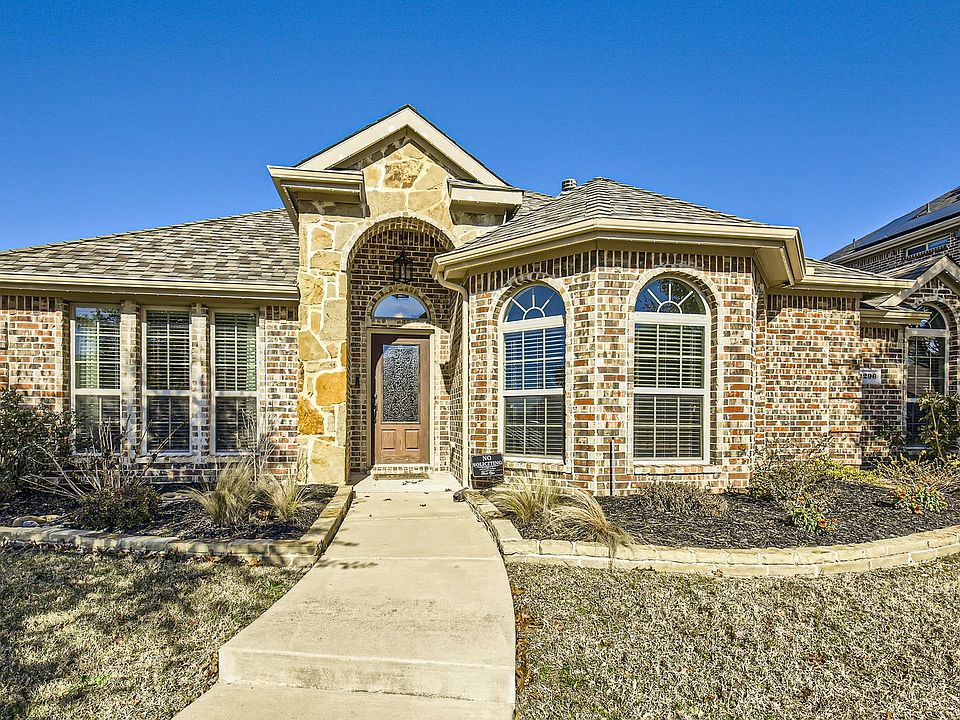 1st image of 1296 White Water Ln