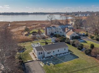 475 Main St, Old Saybrook, CT 06475
