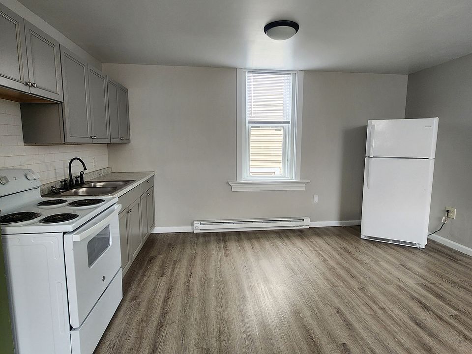 2nd image of 424 Patton St APT 4
