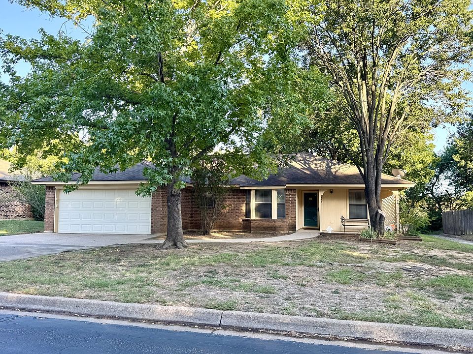 1st image of 713 Owens Dr