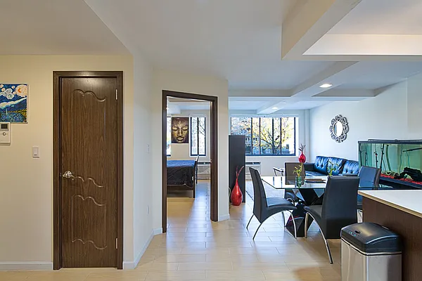 Rented by 18 REALTY | media 5