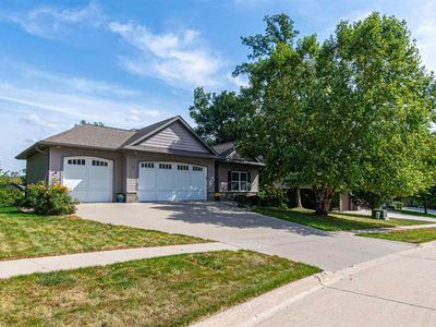1670 Redbud Cir, North Liberty, IA, 52317