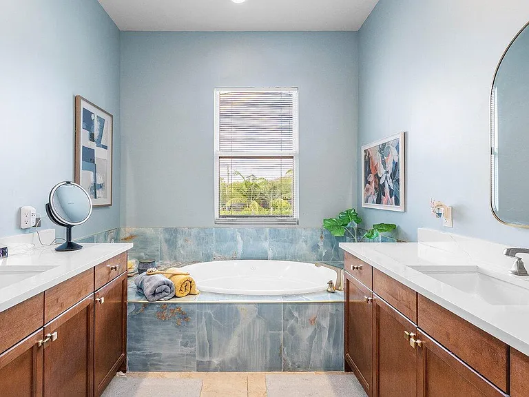 1875 Highland Grove Dr — Photo 17