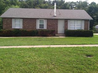 262 Shelton Rd, Radcliff, KY 40160