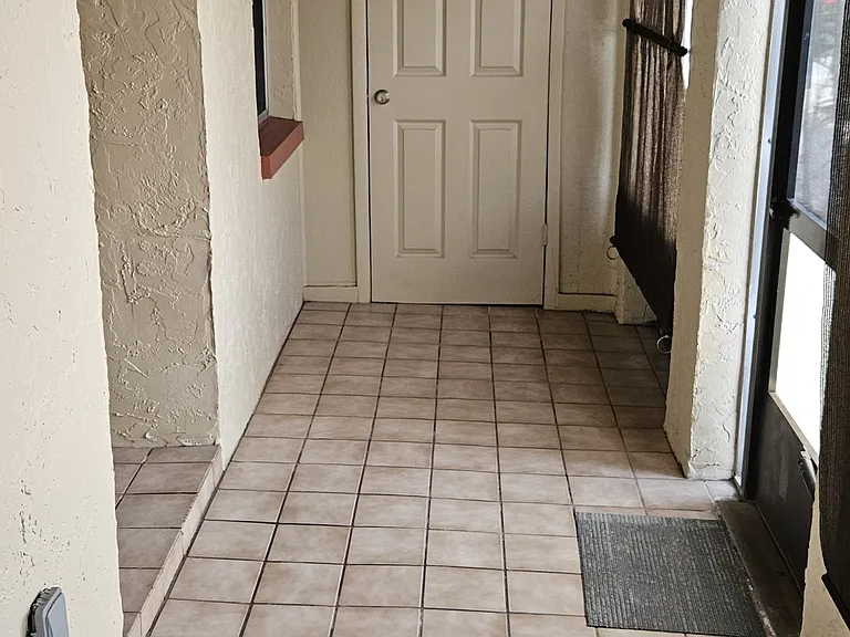 6468 Bonnie Bay Cir N — Photo 3