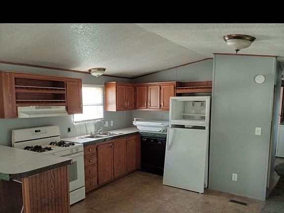 3rd image of 905 W 37th Ave #56