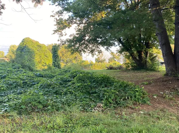 55 Breezy Hills Dr, Somerset, KY 42503