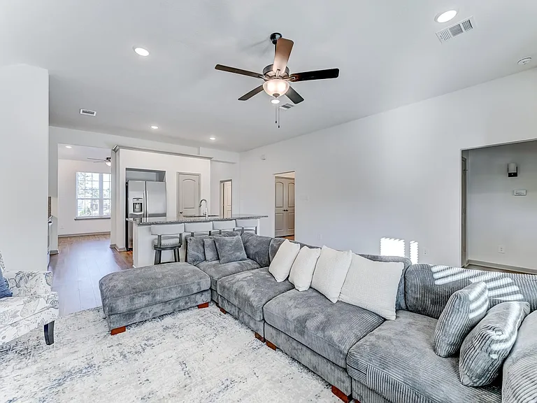 204 Shoreview Dr — Photo 22